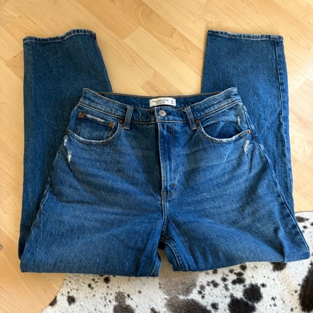 ABERCROMBIE & FITCH 90s Straight Ultra High Rise Jeans Size 10/30 Short